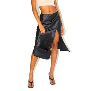 🖤Black silk midi skirt
